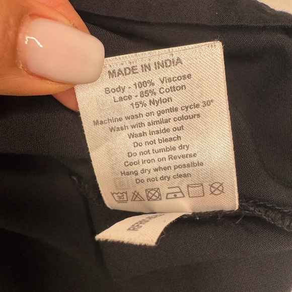 Passenger Ambrose Oversized Dress Size Medium. - Picture 14 of 17